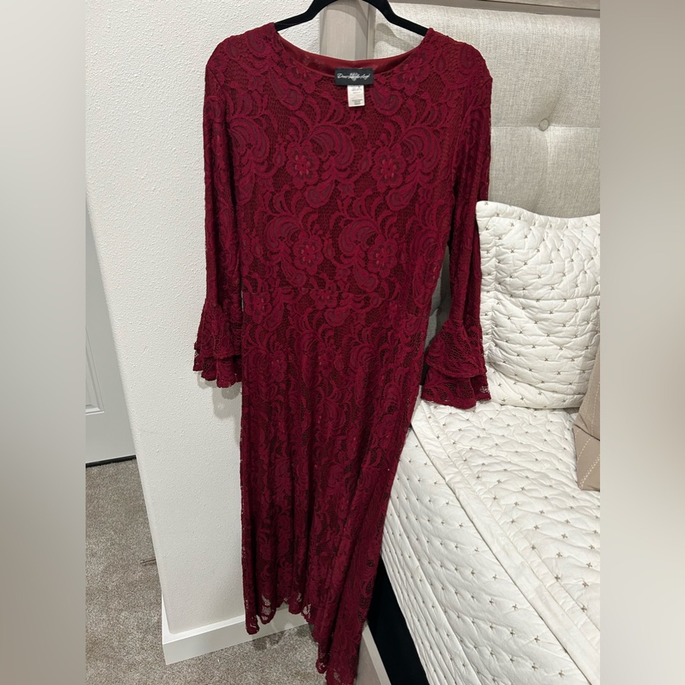 lace dress